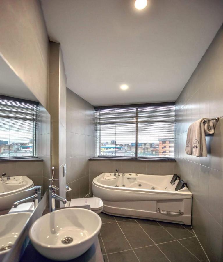 A11 Hotel Atasehir Istanbul Eksteriør billede